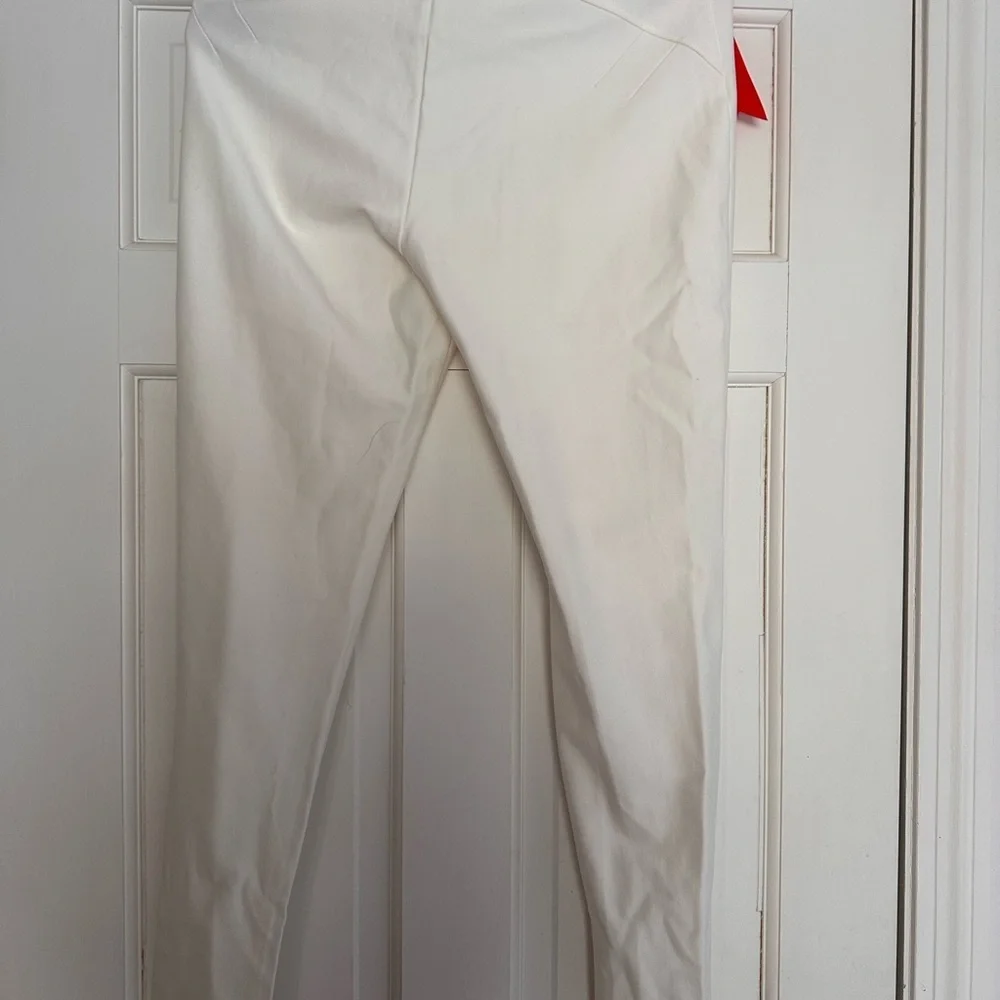 Chic Cream Cropped Pants